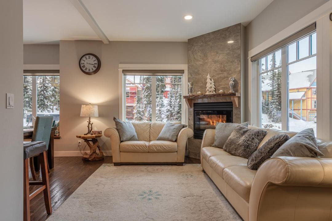 Photo of Livingroom in Silver Star Mountain