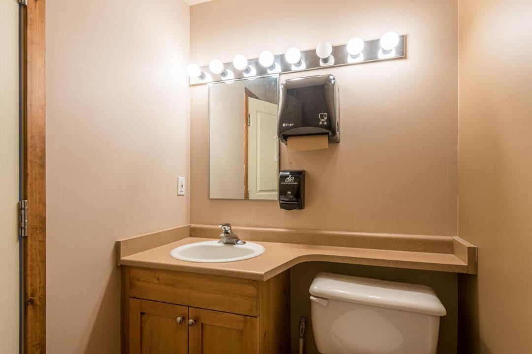 Photo of Bathroom in Silver Star Mountain