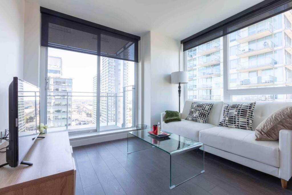 Photo of Livingroom in Marpole