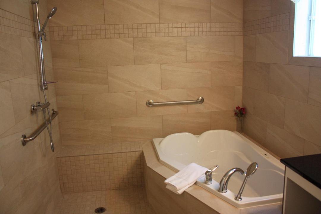 Photo of Bathroom in Saint-Sauveur
