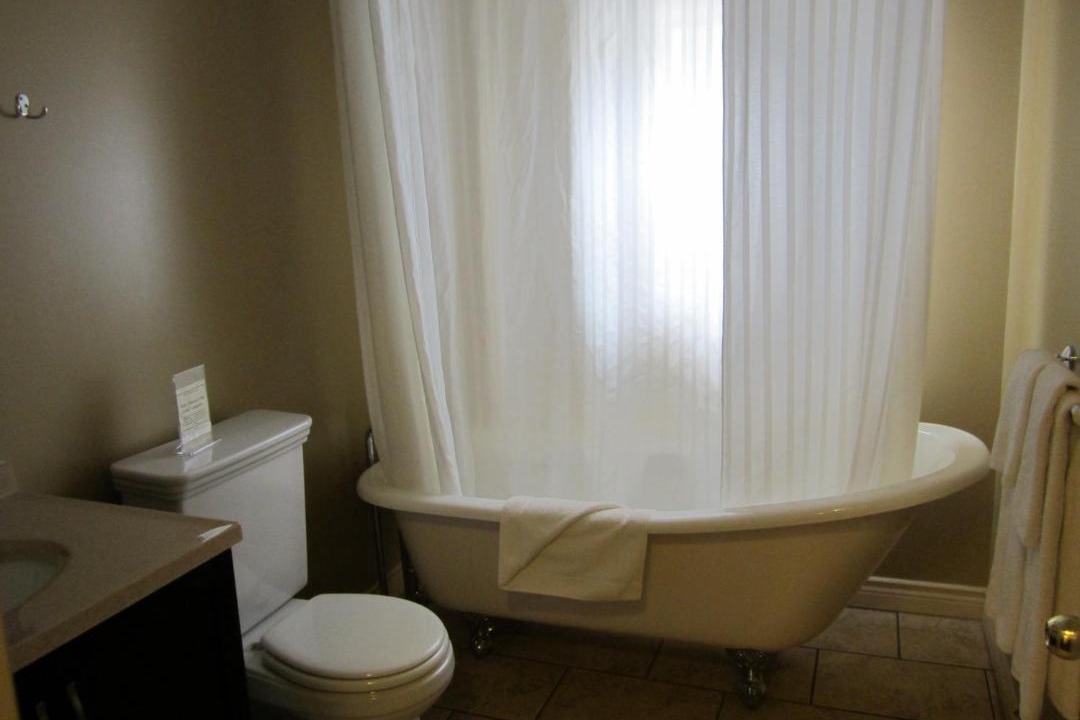 Photo of Bathroom in Lillooet