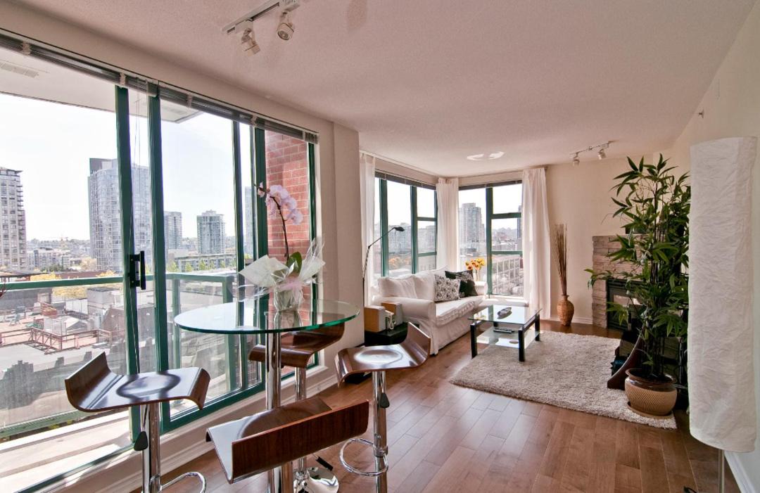 Photo of Livingroom in Yaletown