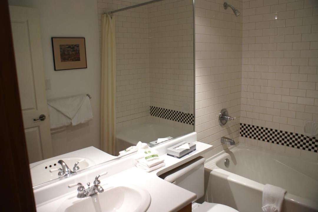 Photo of Bathroom in Village North