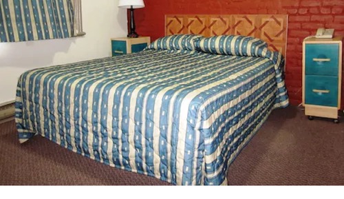 Standard Room, 1 Queen Bed