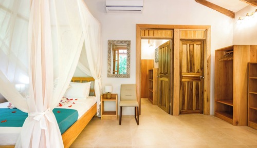 Deluxe Bungalow