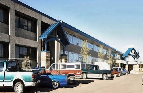 Northeast Edmonton Hotel | Travelodge by Wyndham Edmonton East