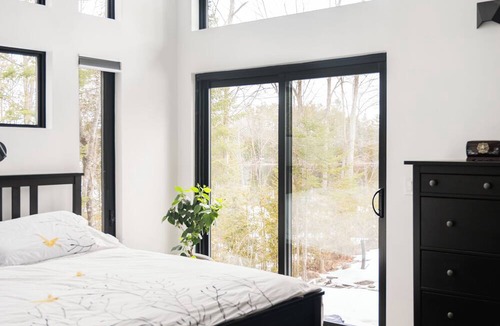 Lakefield House | Modern Waterfront Retreat