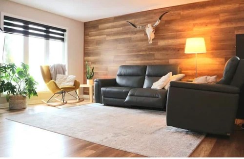 Aylmer House | 4 Bedrooms 3 Beds 1 Desk Heated Pool